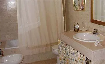 Alojamiento Rural Histórico El Vaqueril Hotel